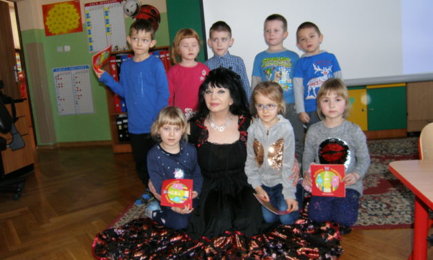 Biblioteczne spotkania autorskie:  Elżbieta Bednarczyk