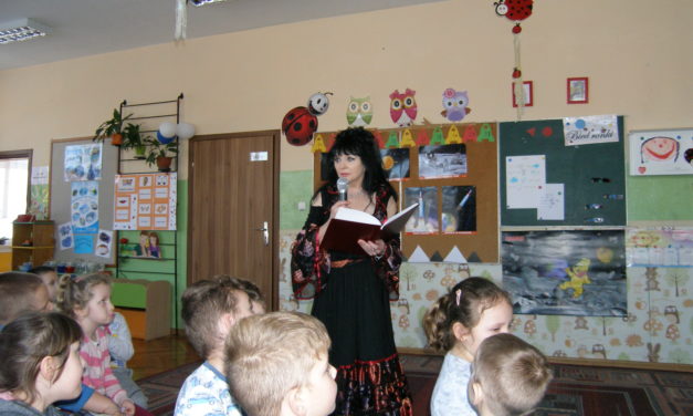 Biblioteczne spotkania autorskie:  Elżbieta Bednarczyk