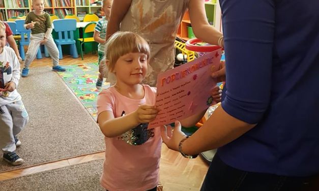 Przedszkolaki w Filii Bibliotecznej w Domanicach