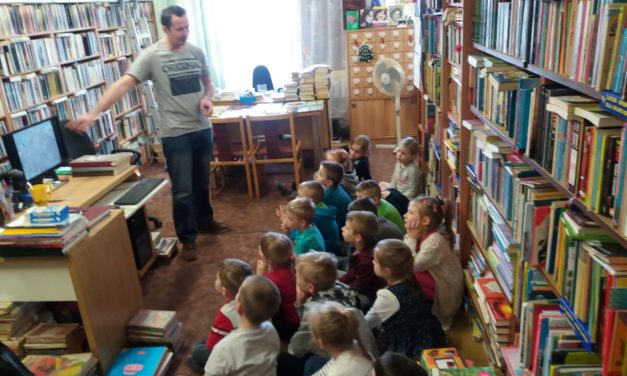 Odwiedziny przedszkolaków  w Gminnej Bibliotece Publicznej w Mietkowie