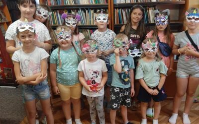 Wakacje z biblioteką