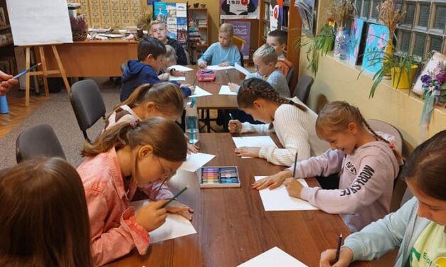 Noc w bibliotece